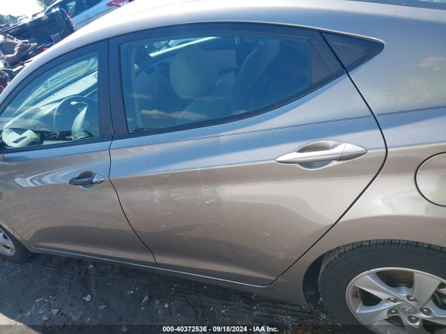 2014 Hyundai Elantra Se მანქანა იყიდება აუქციონზე, vin: 5NPDH4AE0EH481258, აუქციონის ნომერი: 40372536