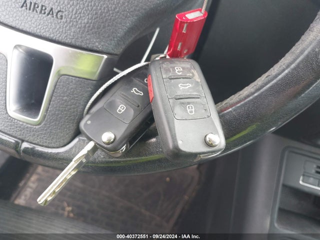 WVGBV7AX8HK053331 Volkswagen Tiguan 2.0t/s