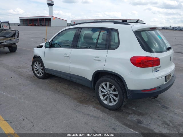 WVGBV7AX8HK053331 Volkswagen Tiguan 2.0t/s