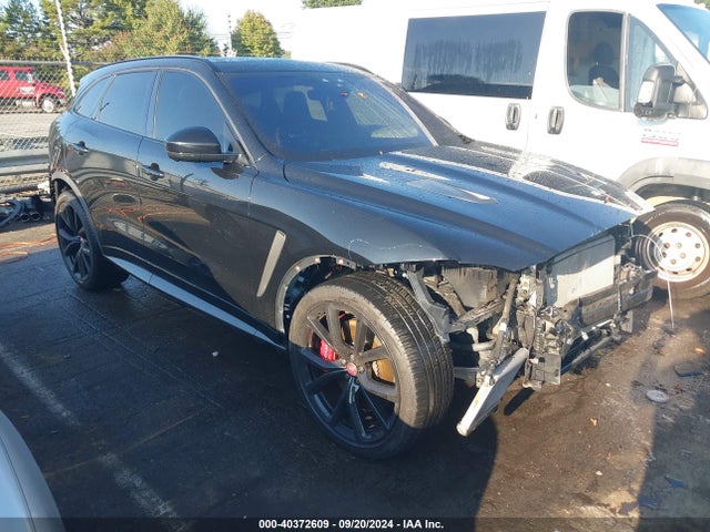 2019 JAGUAR F-PACE SADCZ2EE1KA607304 Photo 0