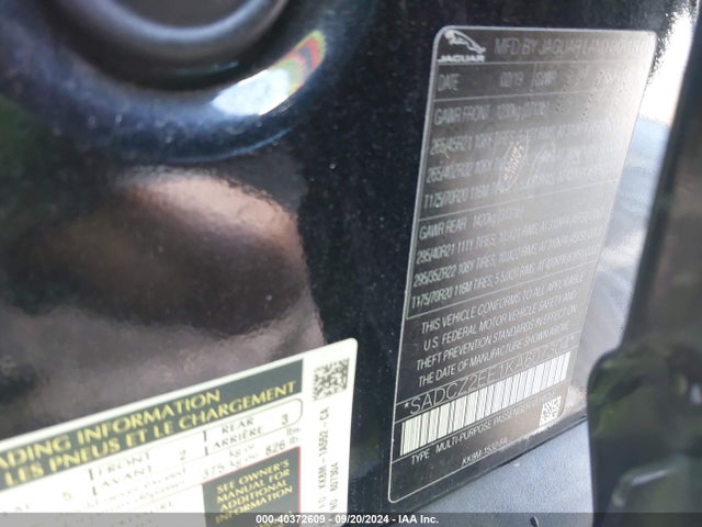 2019 JAGUAR F-PACE SADCZ2EE1KA607304 Photo 8