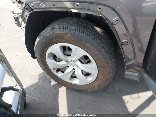 Toyota RAV4 LE 2019 JTMH1RFV6KJ007653 Image 22