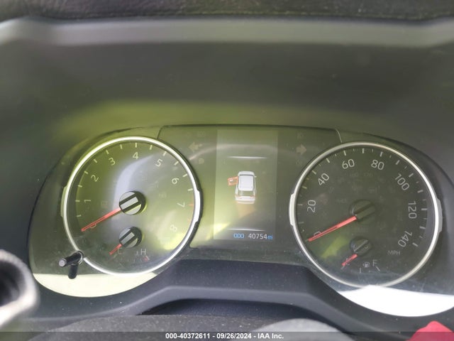 Toyota RAV4 LE 2019 JTMH1RFV6KJ007653 Image 7