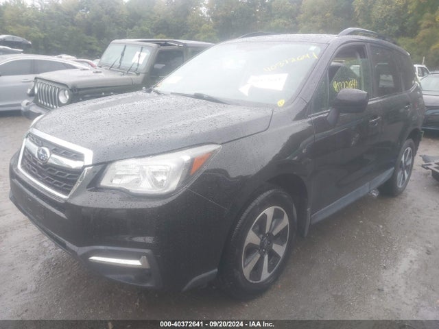 Subaru Forester 2.5i Premium 2017 JF2SJAECXHH408745 Image 2