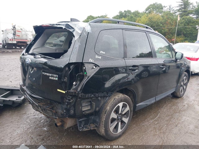 Subaru Forester 2.5i Premium 2017 JF2SJAECXHH408745 Image 4