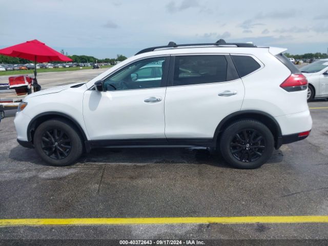 5N1AT2MVXHC812425 Nissan ROGUE SV