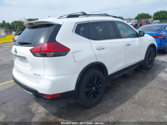 5N1AT2MVXHC812425 Nissan ROGUE SV