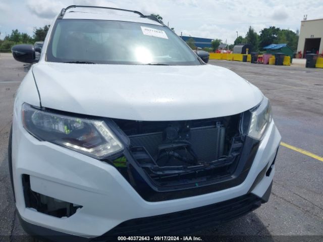 5N1AT2MVXHC812425 Nissan ROGUE SV