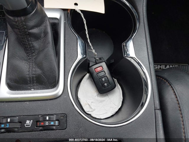 5TDDKRFH0FS223867 Toyota Highlander Limited V6