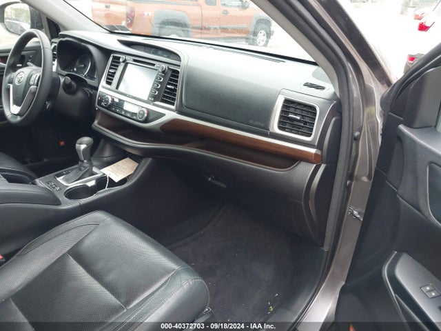 5TDDKRFH0FS223867 Toyota Highlander Limited V6