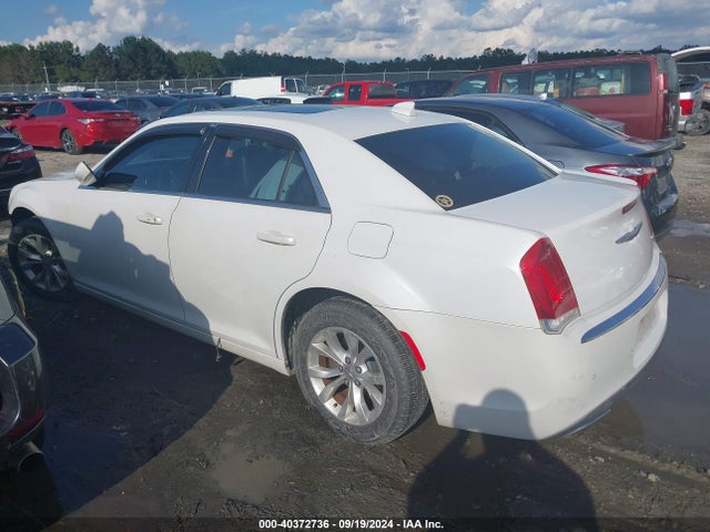 Chrysler 300 Anniversary Edition 2016 2C3CCAAG0GH142087 Image 14