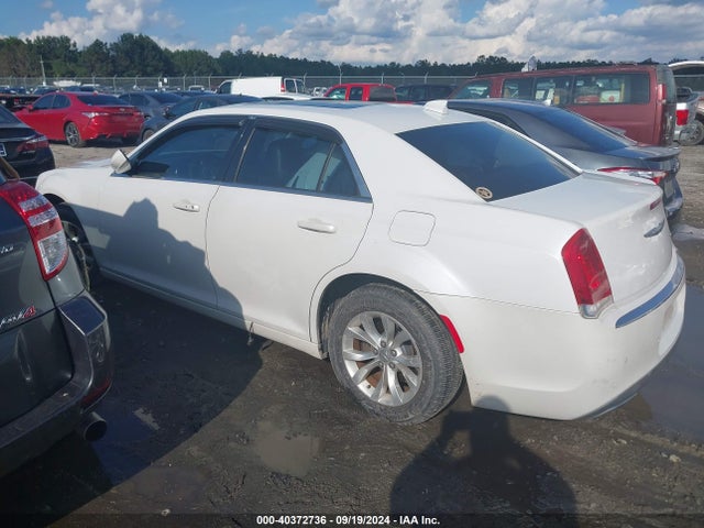 Chrysler 300 Anniversary Edition 2016 2C3CCAAG0GH142087 Image 3