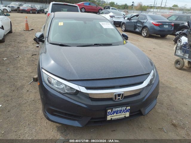 19XFC2F52JE009551 Honda Civic Lx