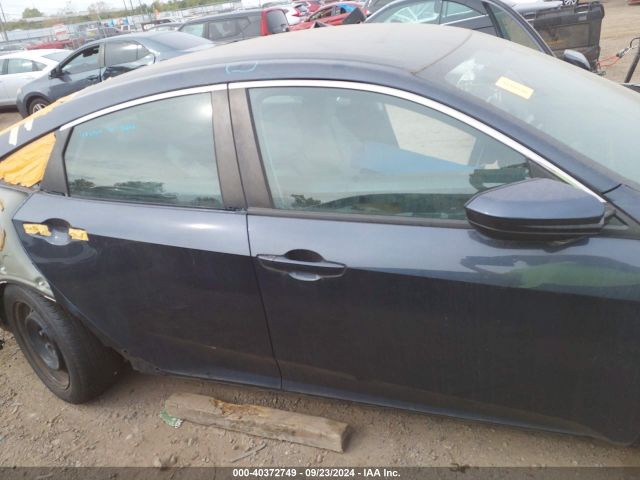 19XFC2F52JE009551 Honda Civic Lx