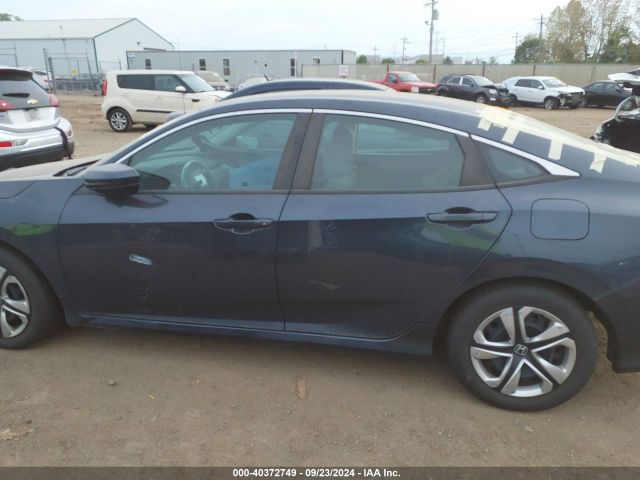 19XFC2F52JE009551 Honda Civic Lx