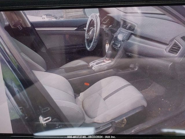 19XFC2F52JE009551 Honda Civic Lx