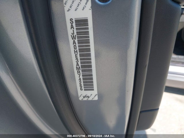 2010 JAGUAR XF SAJWA0HE3AMR74266 Photo 8