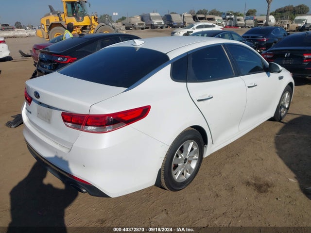 KIA Optima Lx 2016 5XXGT4L37GG058733 Image 4
