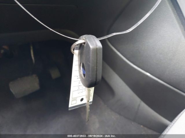 1FMCU9G90FUB70172 Ford ESCAPE SE