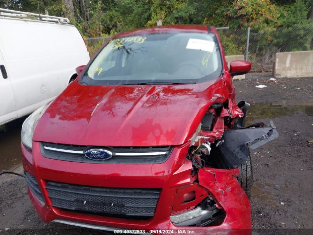 1FMCU9G90FUB70172 Ford ESCAPE SE