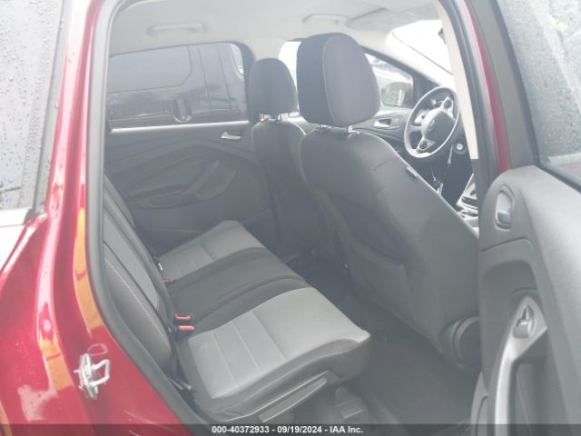1FMCU9G90FUB70172 Ford ESCAPE SE