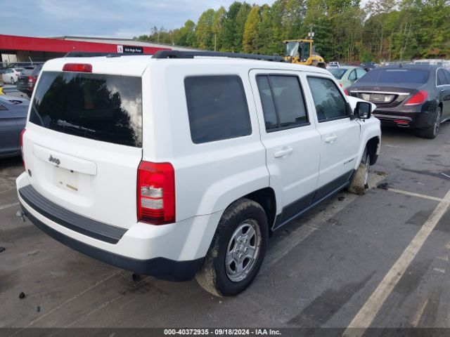 1C4NJPBB4GD603188 Jeep Patriot Sport