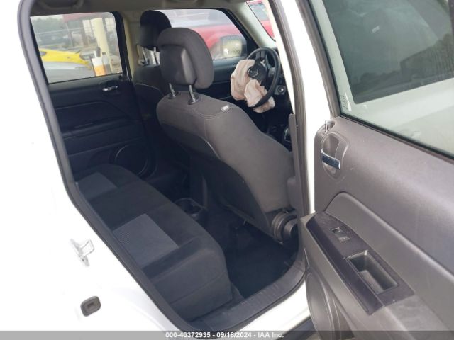 1C4NJPBB4GD603188 Jeep Patriot Sport