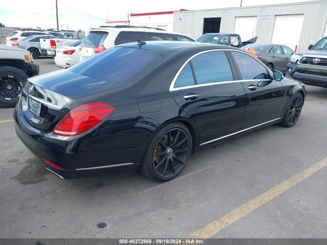 WDDUG8FB8EA049765 Mercedes-Benz S 550 4matic