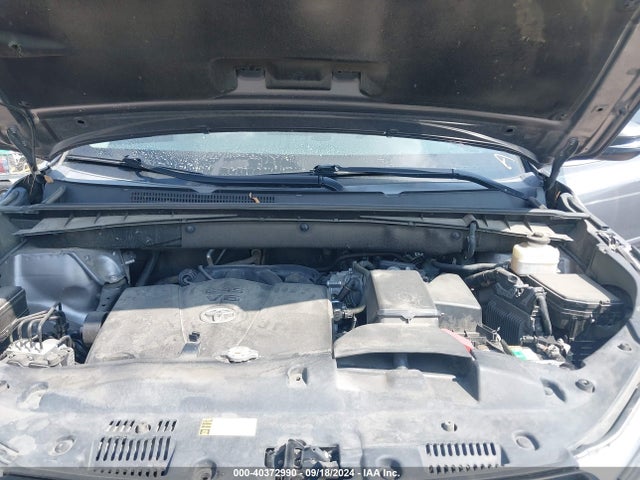 Toyota Highlander Le Plus 2018 5TDZZRFH1JS247220 Image 10