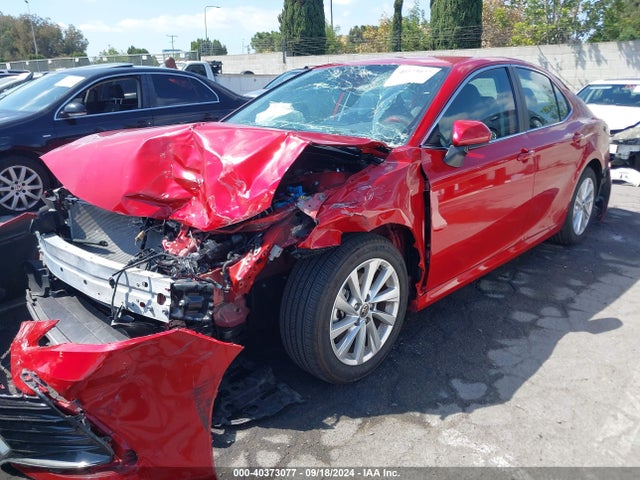 Toyota CAMRY LE 2023 4T1C11AK4PU130944 Image 2
