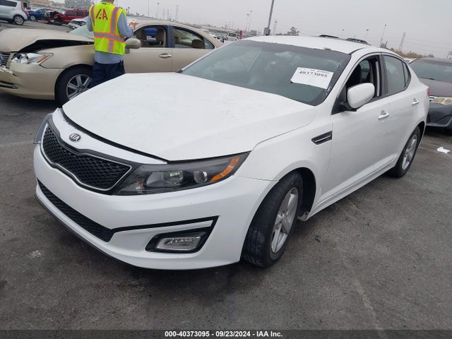 KIA Optima Lx 2015 5XXGM4A71FG414434 Image 2