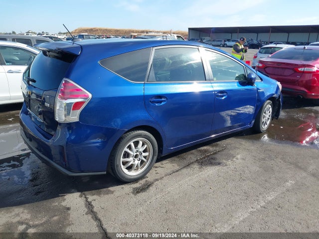 Toyota Prius V Four 2016 JTDZN3EU8GJ044483 Image 4
