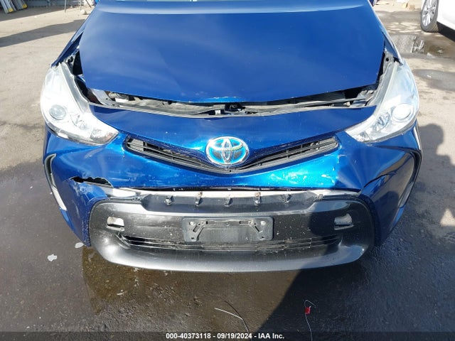 Toyota Prius V Four 2016 JTDZN3EU8GJ044483 Image 6
