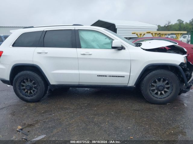 1C4RJEAG9HC893129 Jeep Grand Cherokee Laredo 4x2