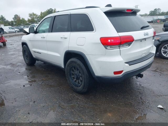 1C4RJEAG9HC893129 Jeep Grand Cherokee Laredo 4x2