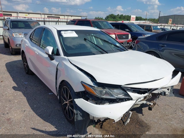 2019 4T1B11HK4KU230536 main image