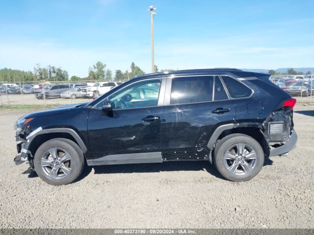 2T3P1RFV1RC422081 Toyota Rav4 Xle