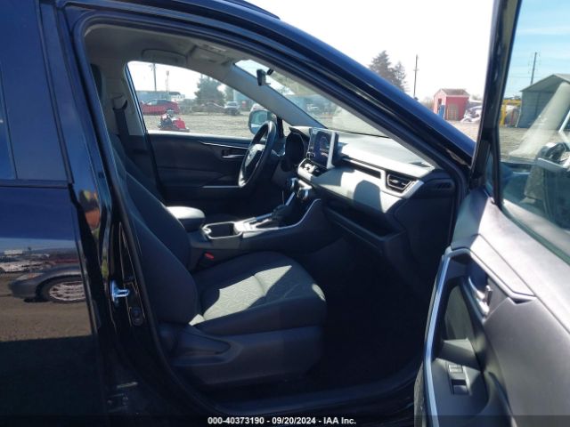 2T3P1RFV1RC422081 Toyota Rav4 Xle