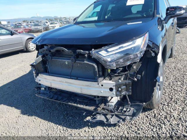 2T3P1RFV1RC422081 Toyota Rav4 Xle