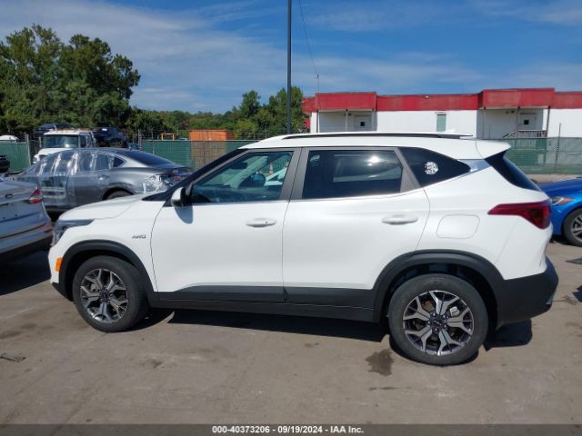 KNDERCAA6N7295897 KIA SELTOS EX