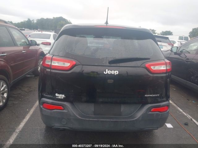 1C4PJLAB5HW669533 Jeep Cherokee Sport Fwd