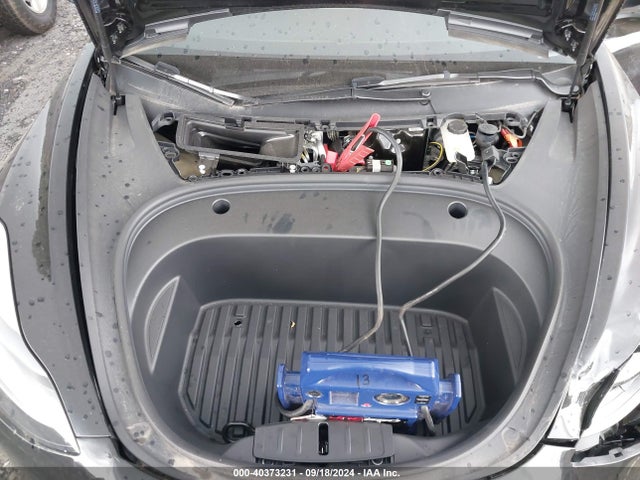 2023 TESLA MODEL 3 5YJ3E1EA5PF638472 Photo 9