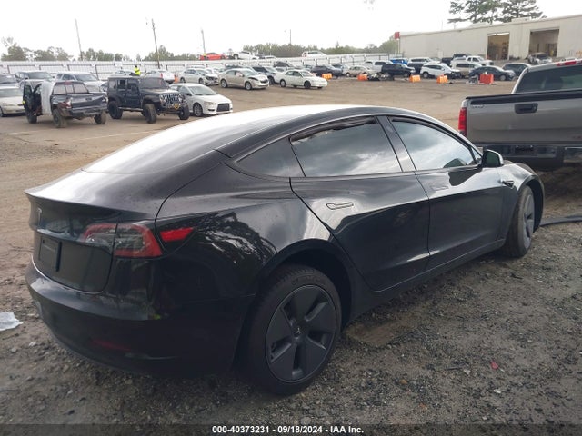 2023 TESLA MODEL 3 5YJ3E1EA5PF638472 Photo 3