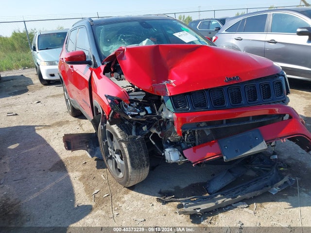 2018 3C4NJCBB8JT327060 main image