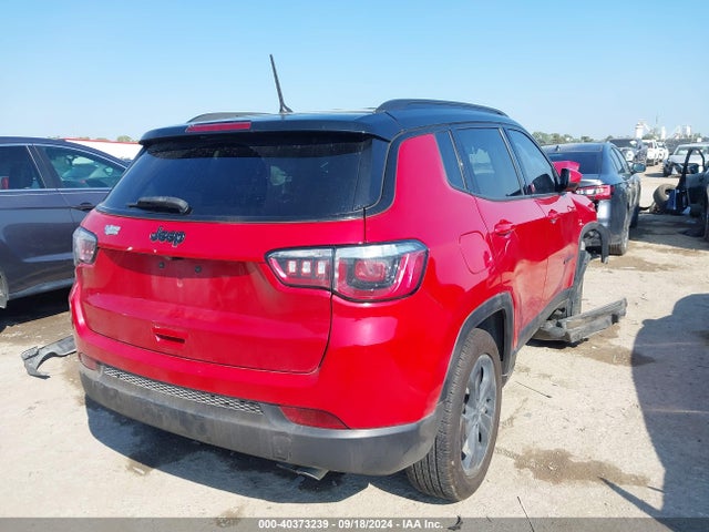 3C4NJCBB8JT327060 Jeep Compass Altitude Fwd
