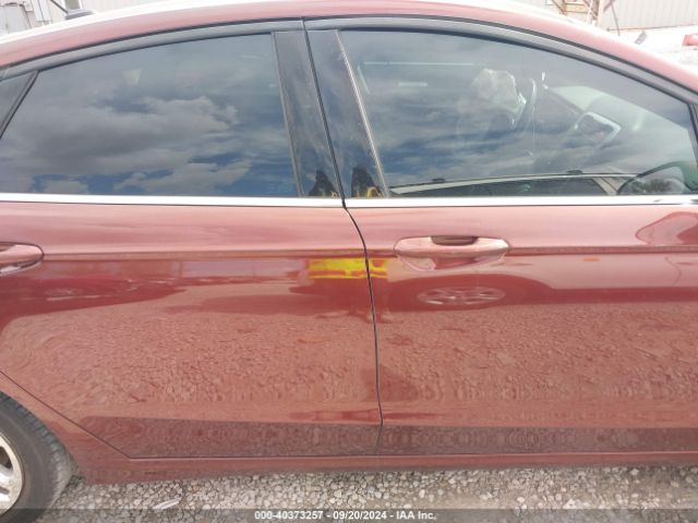 3FA6P0HD8GR325668 Ford FUSION SE