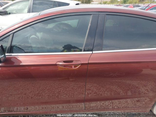 3FA6P0HD8GR325668 Ford FUSION SE