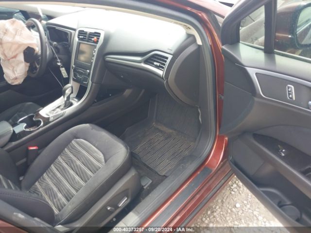 3FA6P0HD8GR325668 Ford FUSION SE