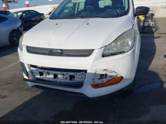 1FMCU0F73EUD31902 Ford ESCAPE S