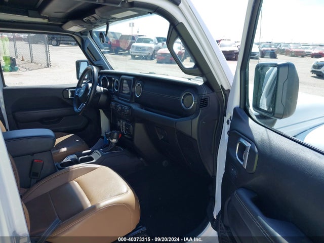 1C4HJXENXLW327357 Jeep Wrangler Unlimited Sahara 4x4